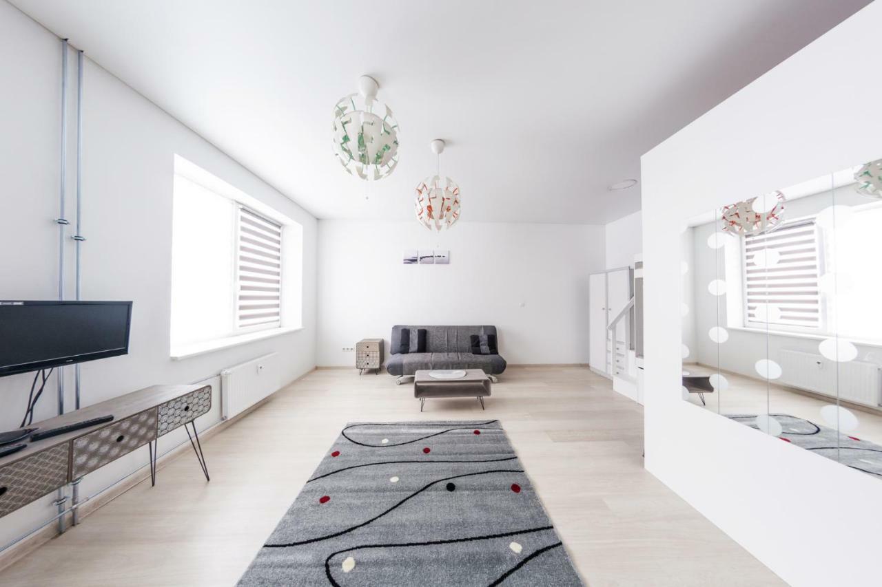 Sandra Apartamentai Каунас Екстериор снимка